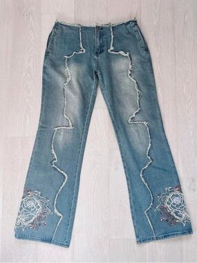 *RARE Jaded London | Crimson Rose Embroidered Jeans